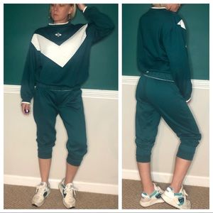 Vintage sweatpants crewneck sweatshirt set